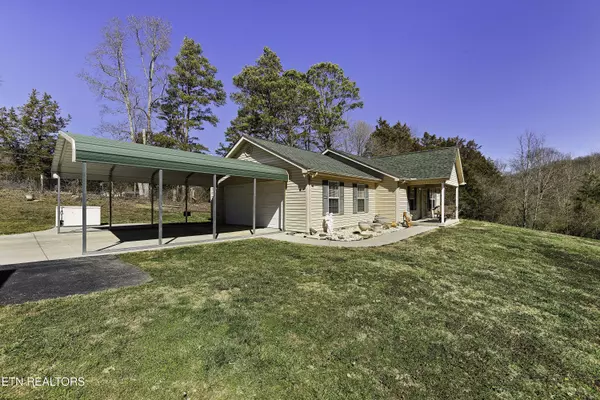 Washburn, TN 37888,1140 Tater Valley Rd