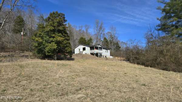 454 Braden Chapel Rd, Speedwell, TN 37870