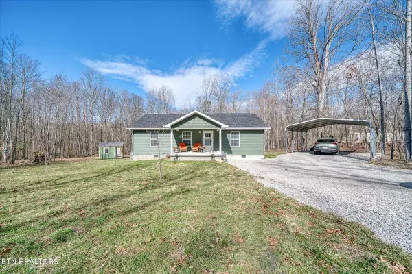 584 Trimmer LN, Jamestown, TN 38556