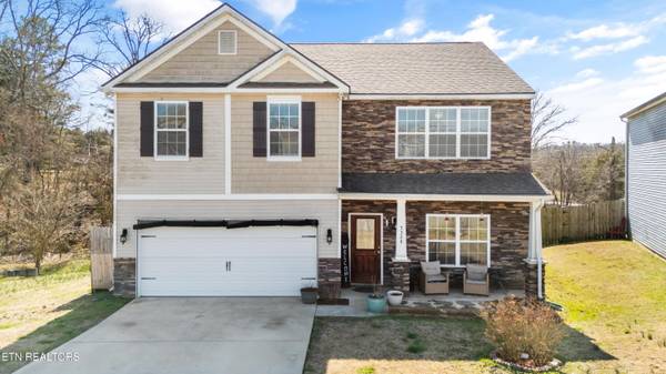 5328 Golden Eagle LN, Corryton, TN 37721