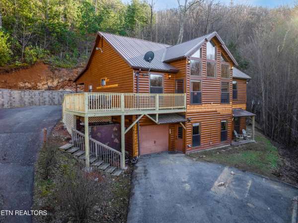 3110 Cove Ridge WAY, Sevierville, TN 37862