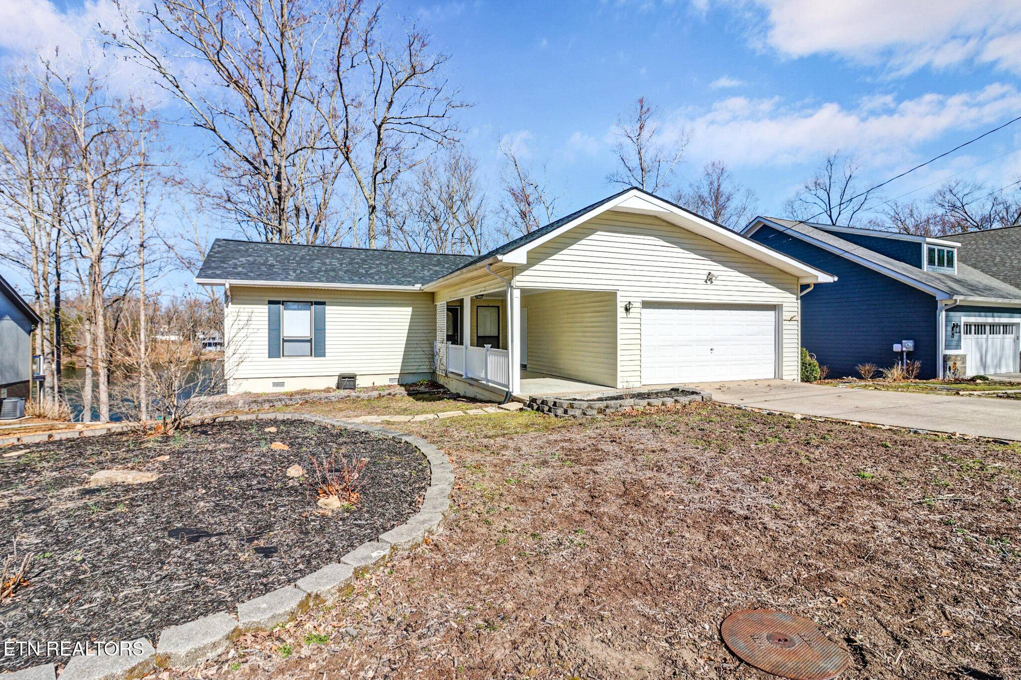 224 Lakeside DR, Crossville, TN 38558