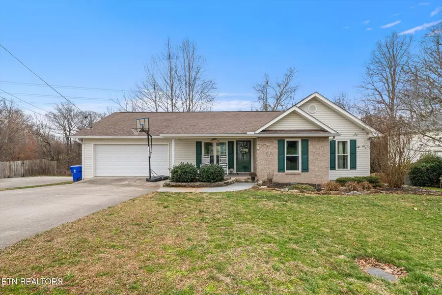 7839 Cody LN, Knoxville, TN 37938