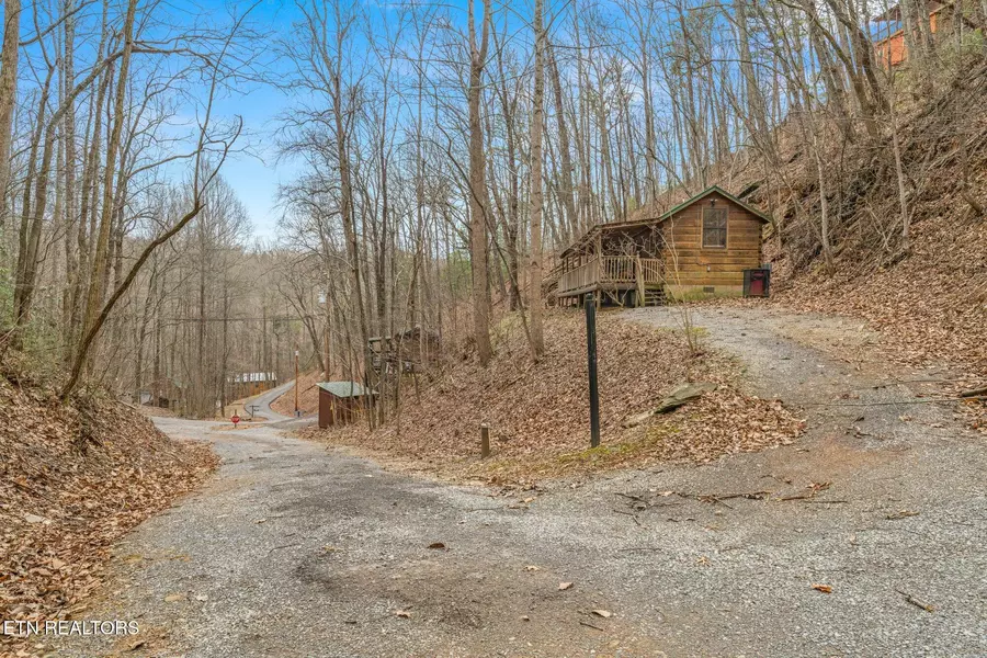 1005 Lily Court, Sevierville, TN 37876