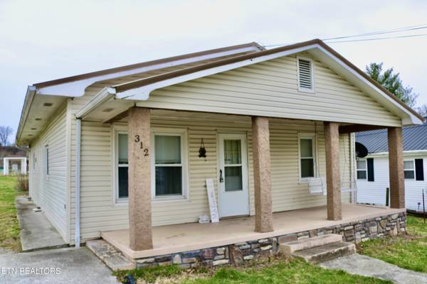 312 E Hemlock St, Lafollette, TN 37766