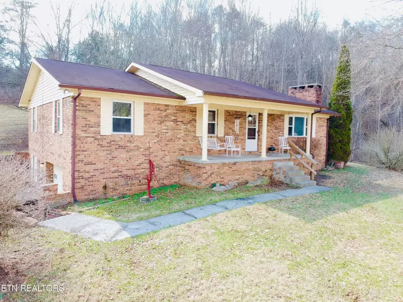 5205 Tazewell Hwy, Sneedville, TN 37869