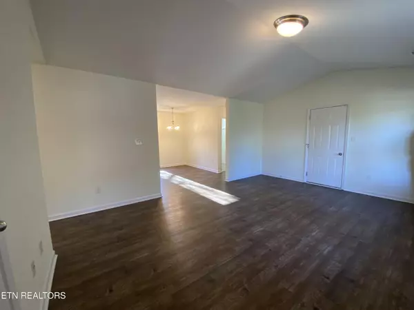 Knoxville, TN 37909,199 Sutton LN