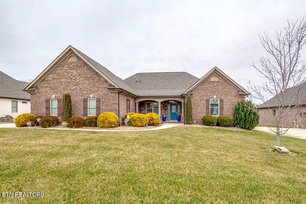 1700 Fieldstone DR, Lenoir City, TN 37772