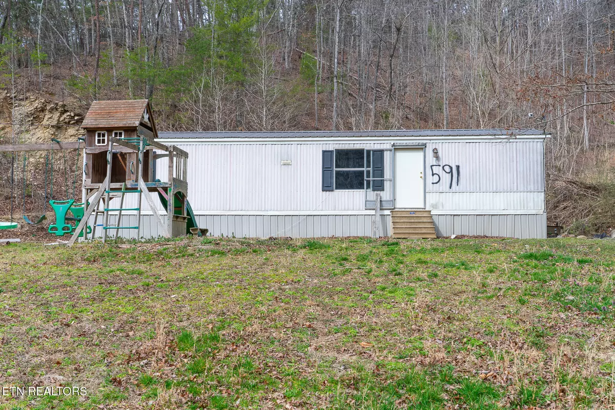 Tellico Plains, TN 37385,591 Cane Creek Mountain Rd