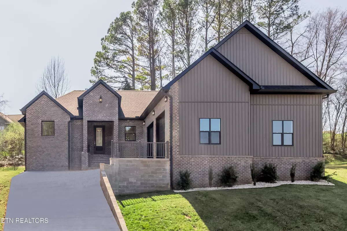 Loudon, TN 37774,405 Awohili TRCE