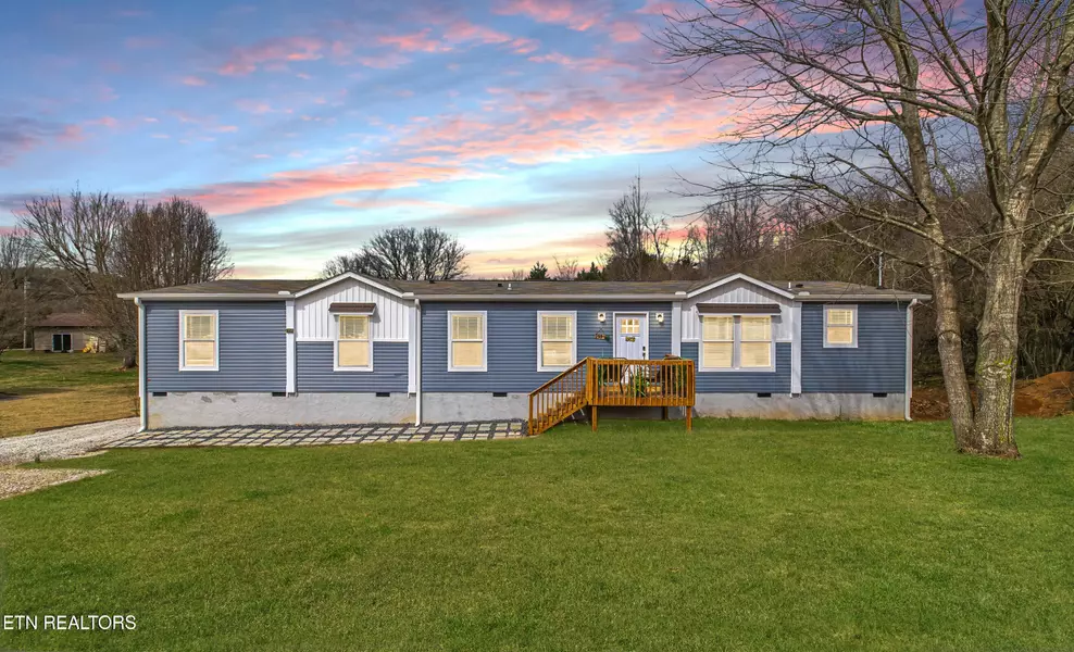 260 Texas LN, Kingston, TN 37763