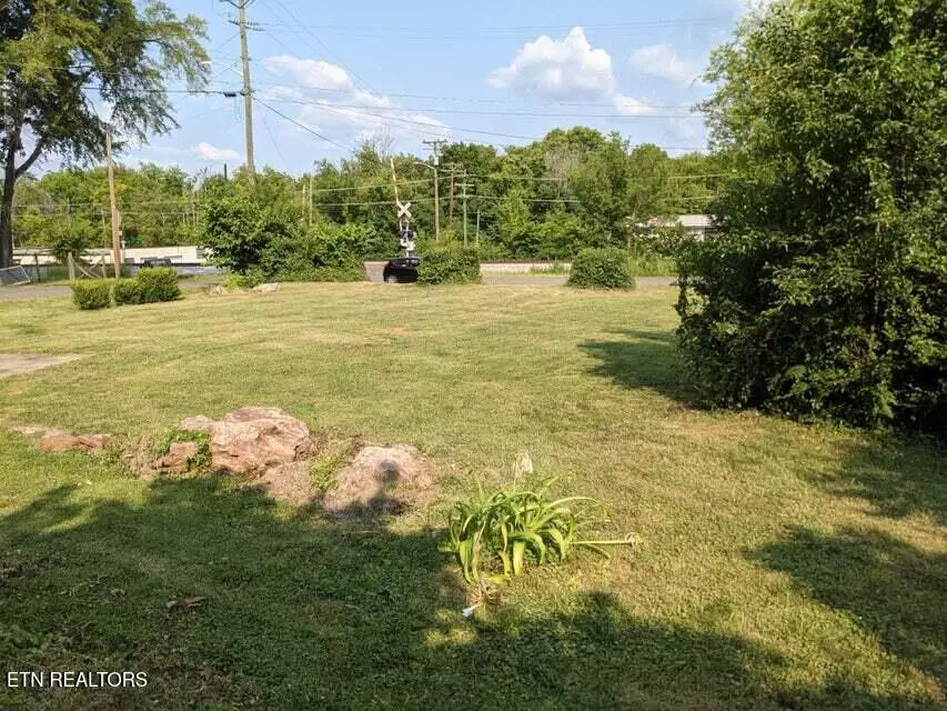 Knoxville, TN 37920,1616 Young Ave