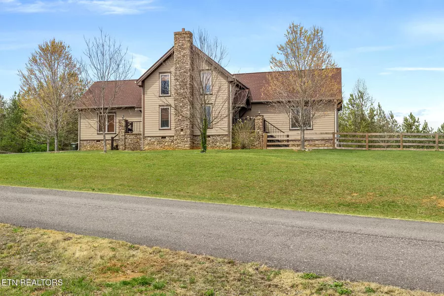 215 Mize CT, Tellico Plains, TN 37385
