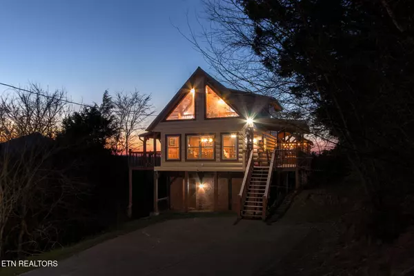 1482 Honey Oaks WAY,  Sevierville,  TN 37876