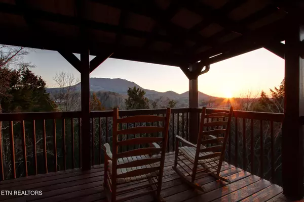 Sevierville, TN 37876,1482 Honey Oaks WAY
