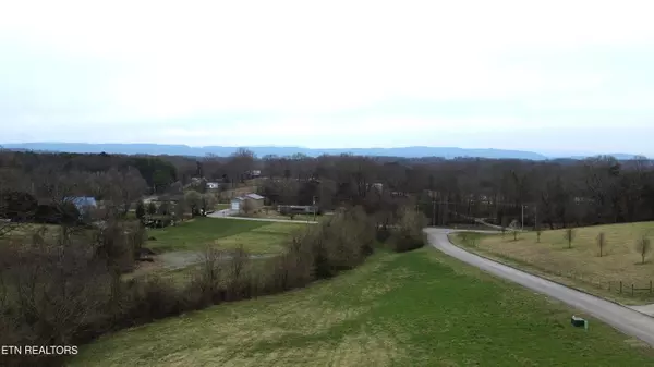 Maryville, TN 37801,930 Carter Springs DR