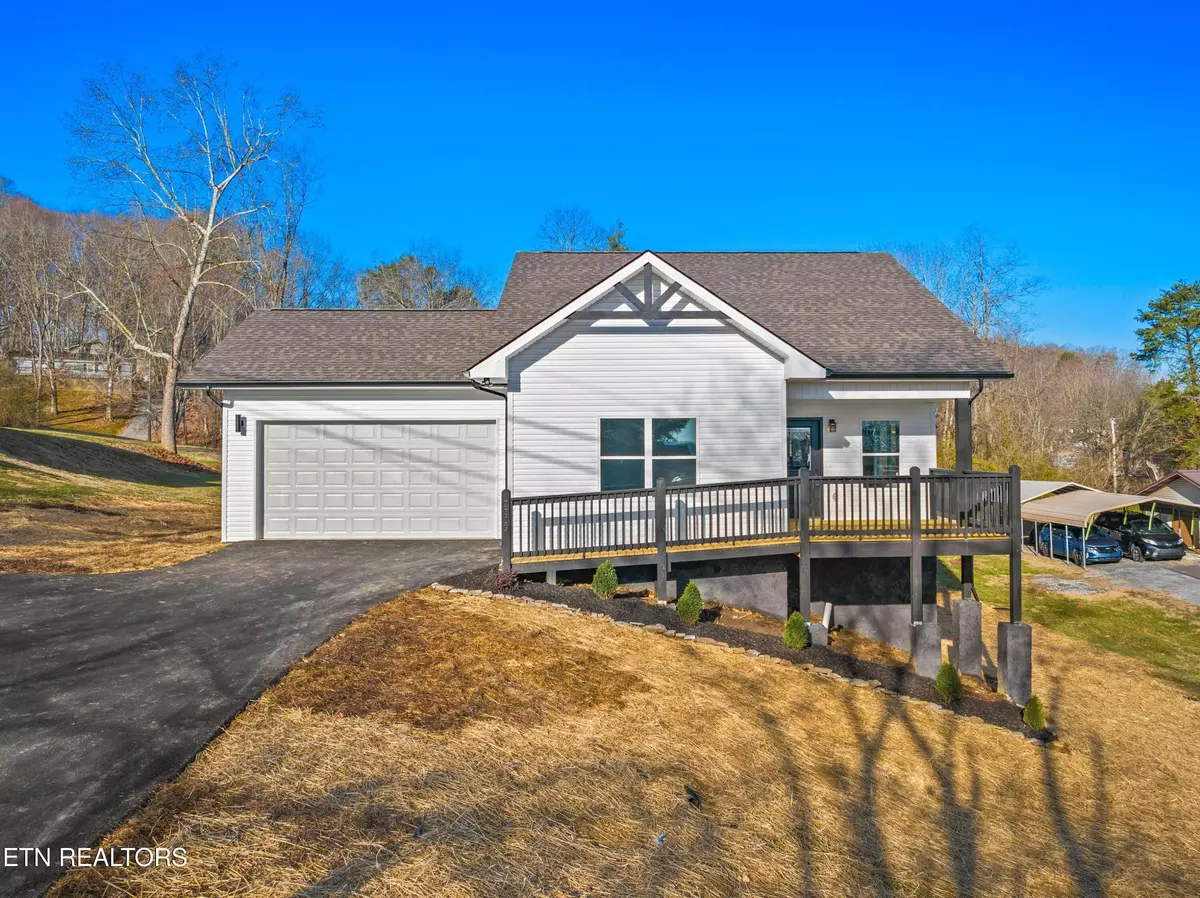 Sevierville, TN 37876,2319 Island Blvd