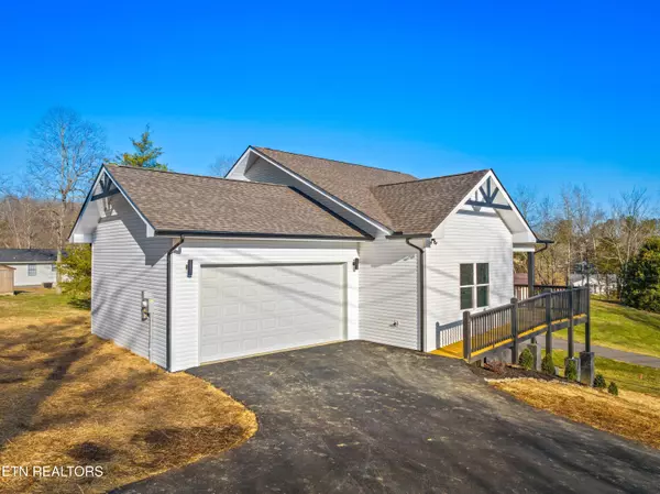 Sevierville, TN 37876,2319 Island Blvd