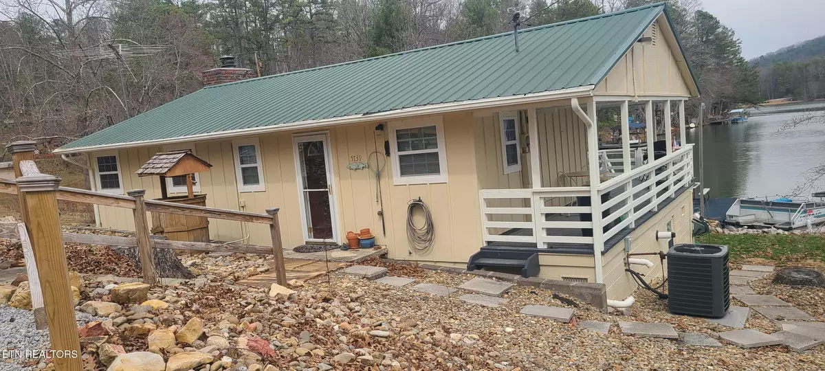 Tallassee, TN 37878,5739 Lakeshore DR