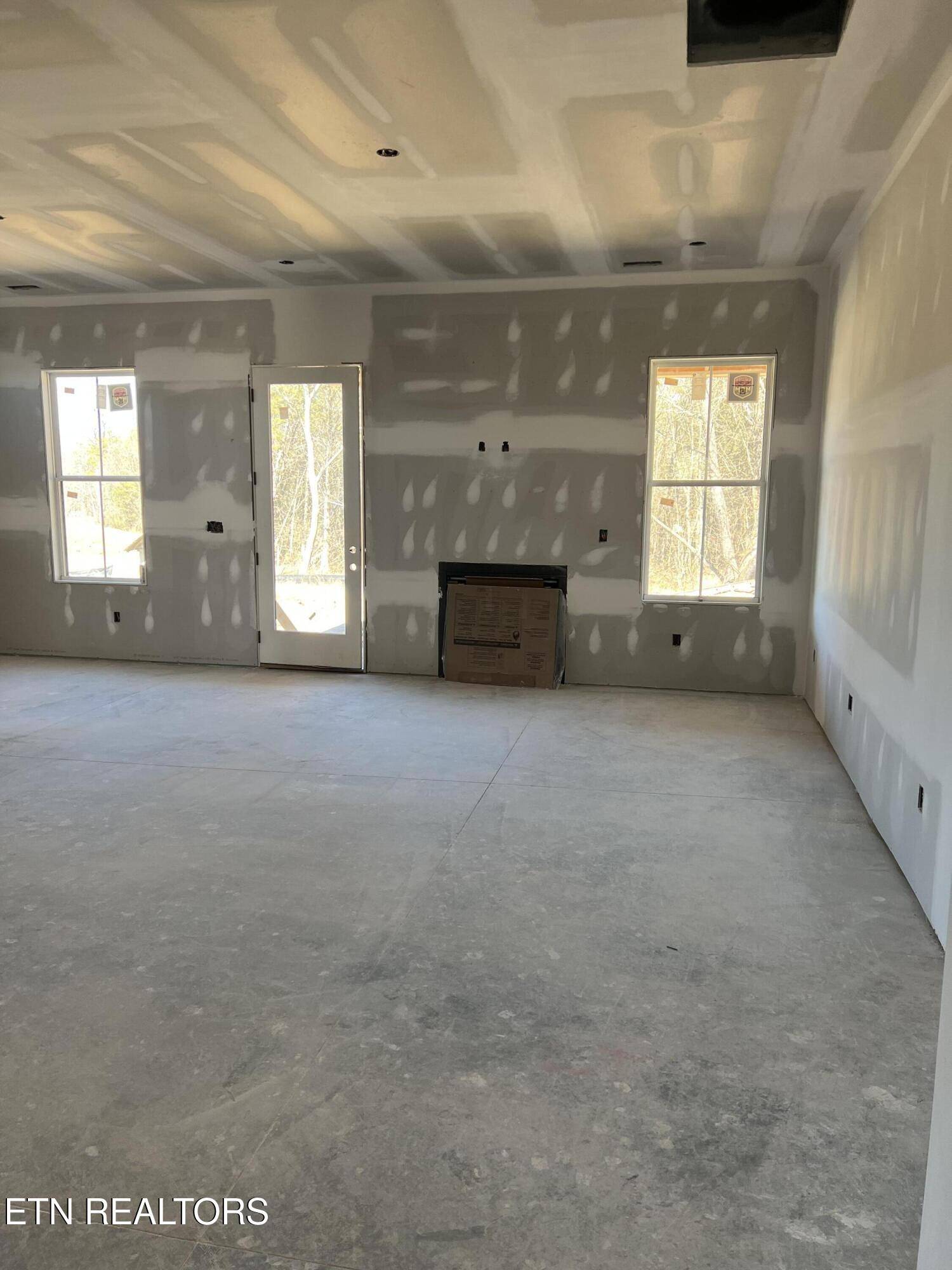 Lenoir City, TN 37772,122 Sunflower St