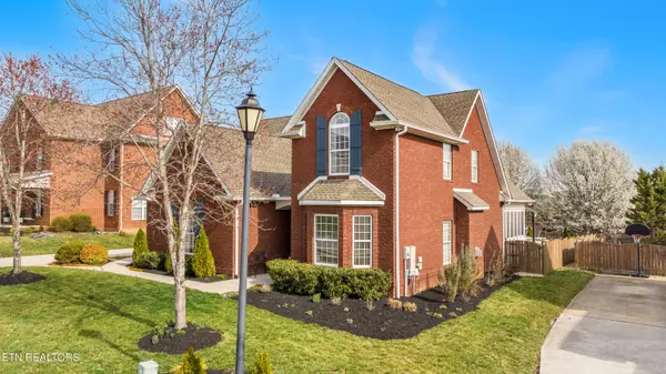 Knoxville, TN 37922,12518 Weatherstone DR