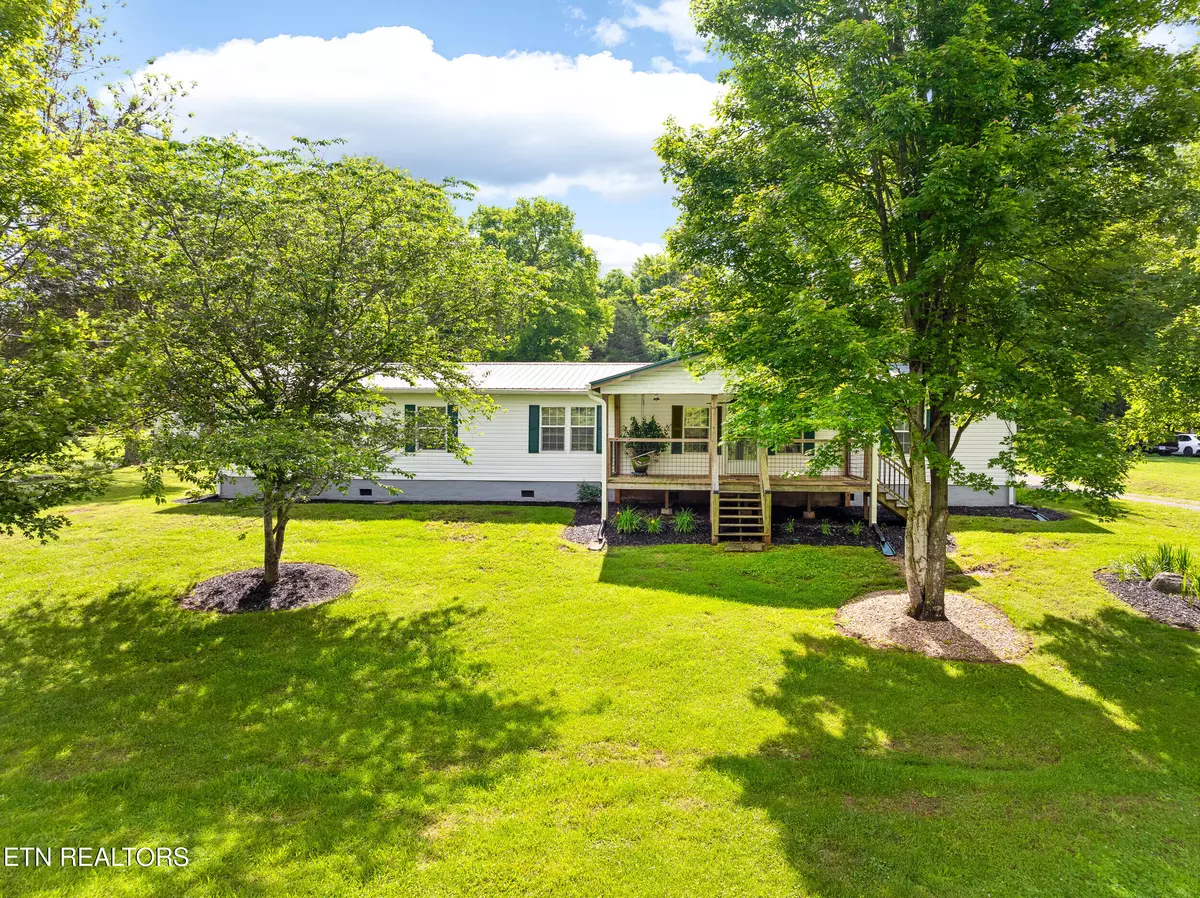 Philadelphia, TN 37846,809 Old Lee Hwy