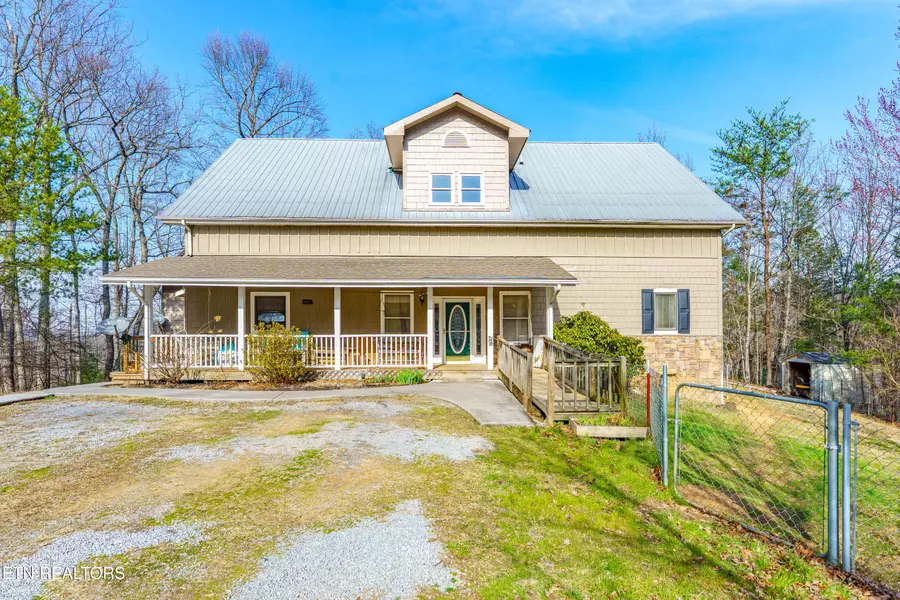 4061 Fox Hunters LN, Sevierville, TN 37876