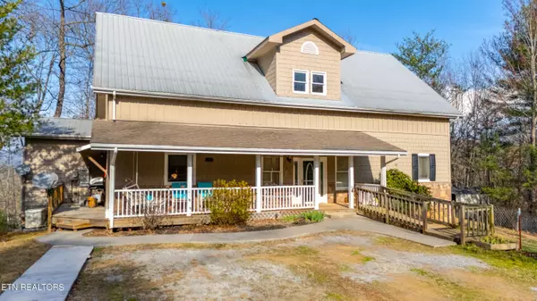 Sevierville, TN 37876,4061 Fox Hunters LN
