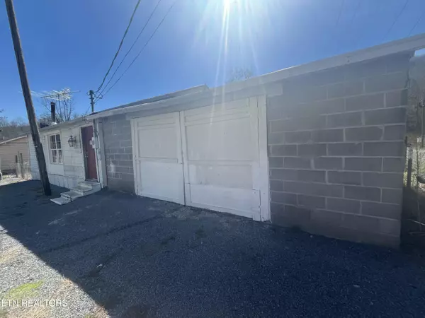 Appalachia, VA 24216,818 Oakdale St
