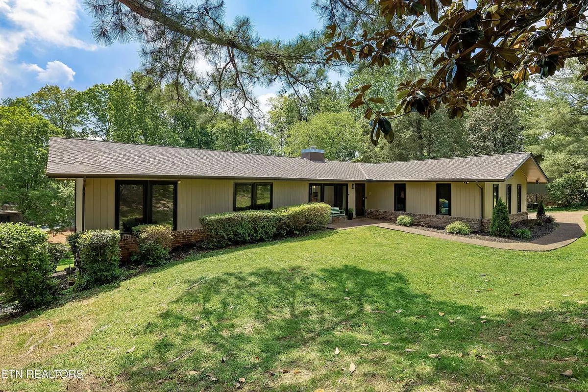 Knoxville, TN 37934,160 Saint Andrews DR