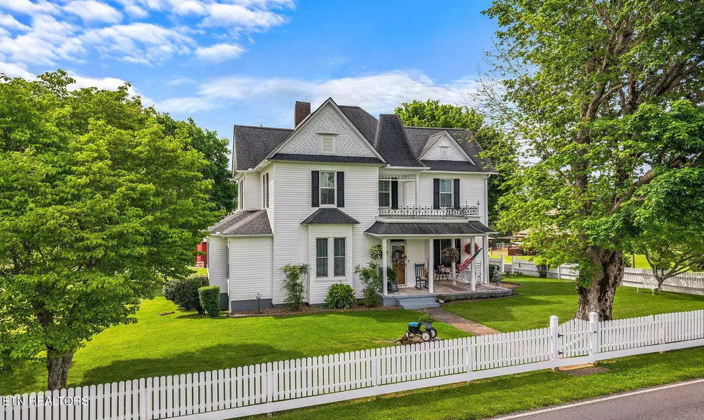989 Dumplin Valley Rd, Jefferson City, TN 37760