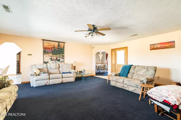 Sevierville, TN 37876,2150 Paradise WAY