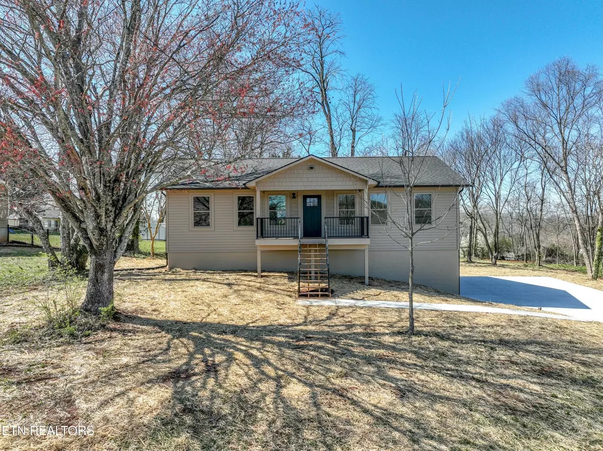 Maryville, TN 37801,2735 Cansler DR