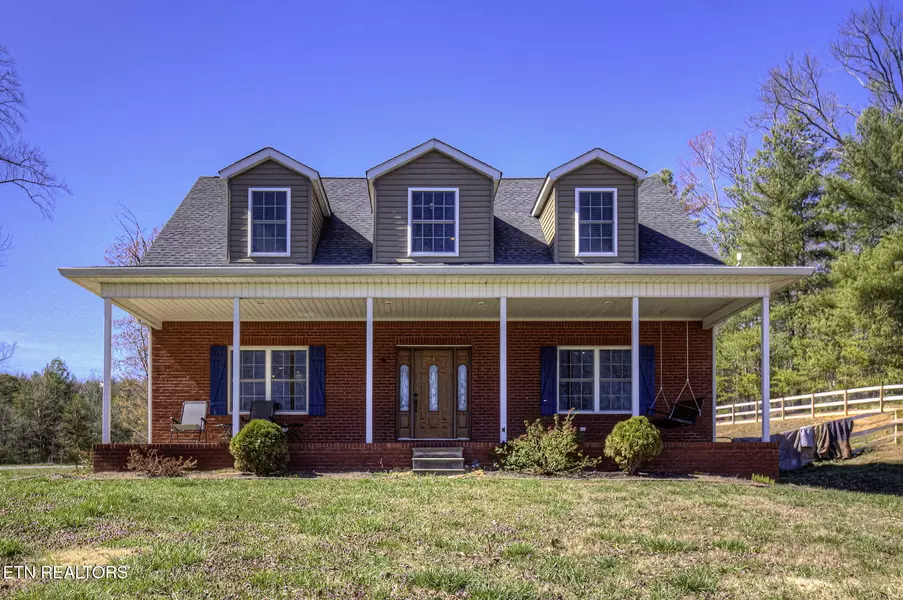 163 Sourwood Lake Rd, Tellico Plains, TN 37385