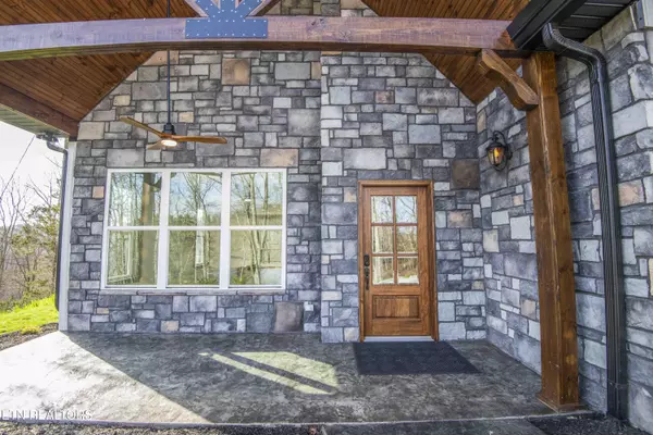 Knoxville, TN 37938,9502 Old Loyston Rd