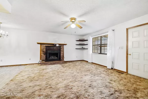 Washburn, TN 37888,351 Breanna LN