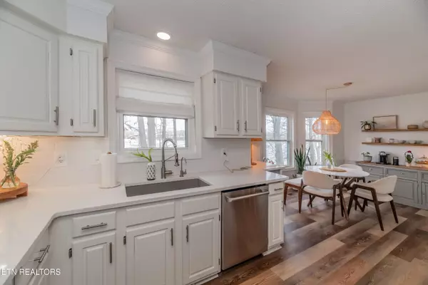 Kingston, TN 37763,1200 River Oaks DR