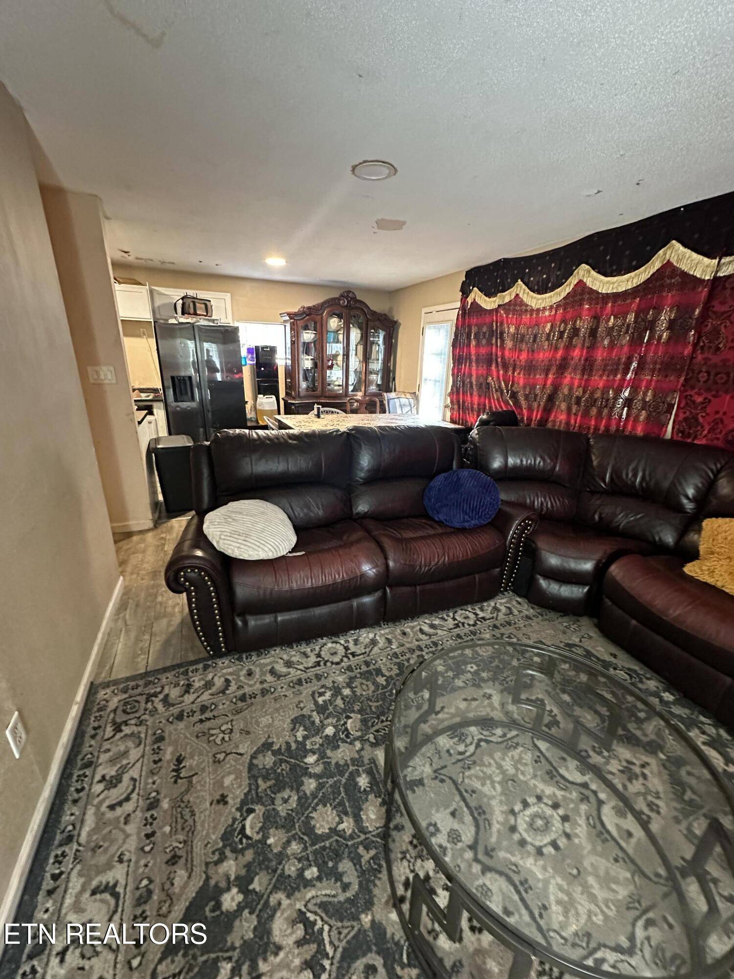 Knoxville, TN 37914,2815 Lay Ave