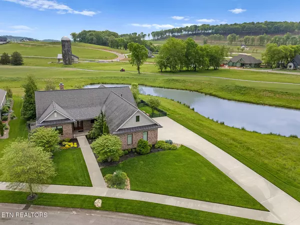 480 Indian Cave DR, Loudon, TN 37774