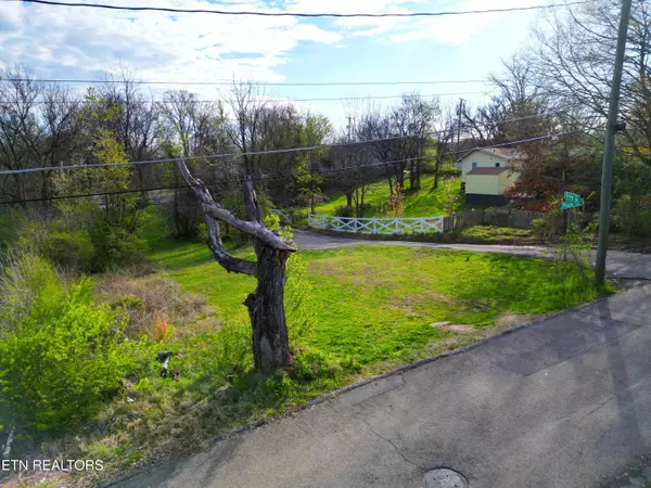 Knoxville, TN 37920,409 Plaza St