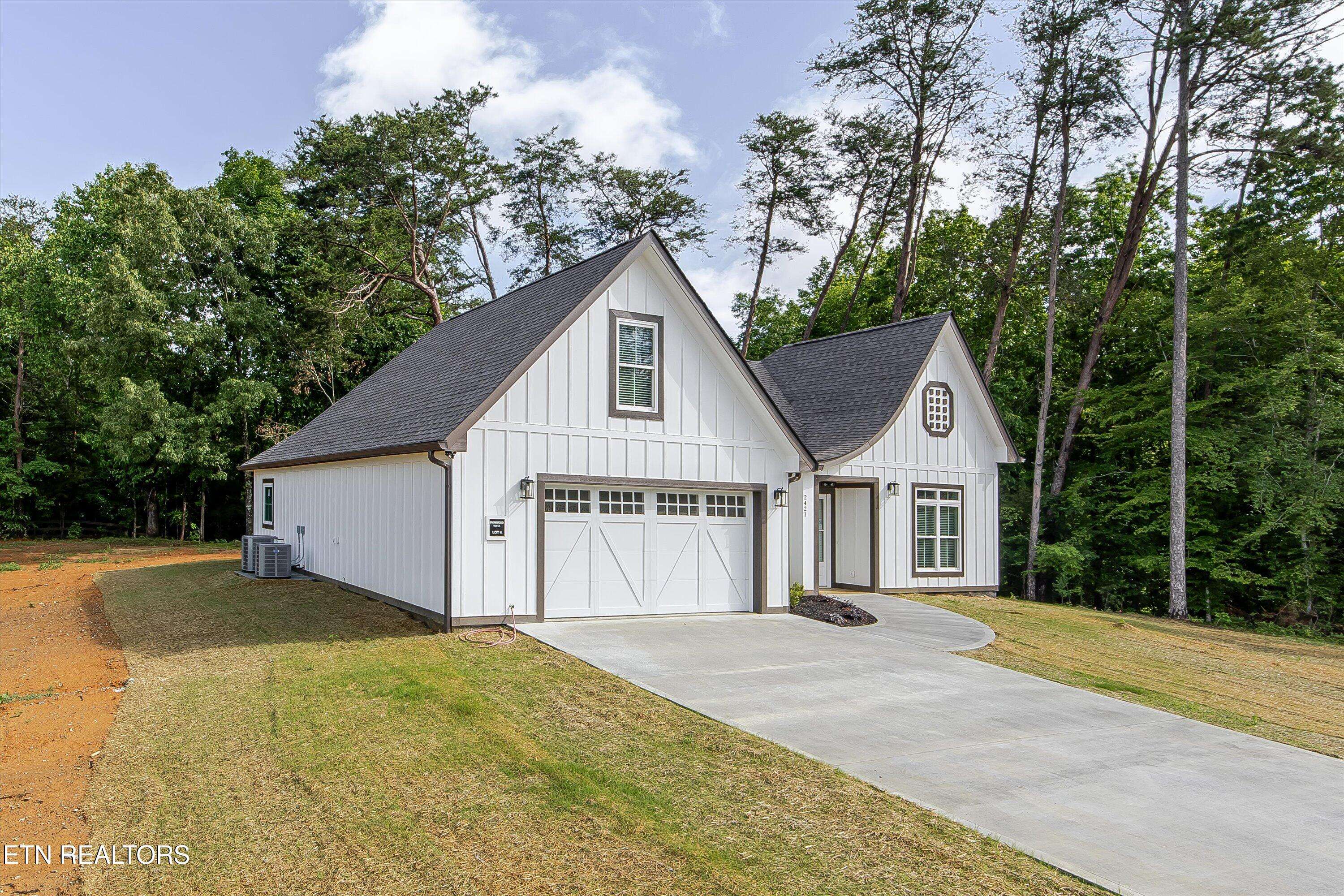 Sevierville, TN 37876,2421 Iron Forge WAY