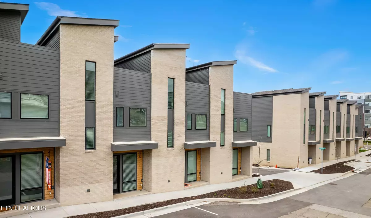 Knoxville, TN 37920,425 St. Paul St