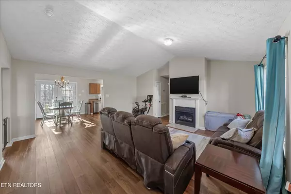 Powell, TN 37849,8244 Oak Terrace LN