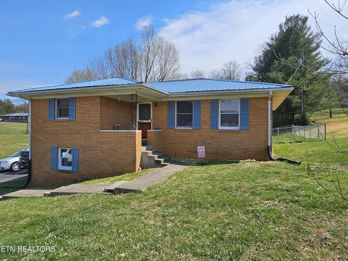 Harrogate, TN 37752,224 Boone DR