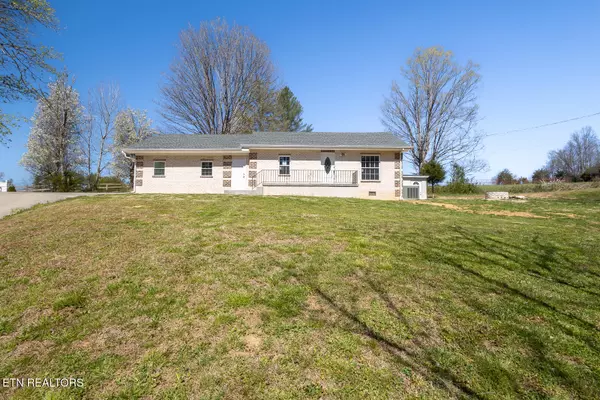 1036 Stanton Rd, Seymour, TN 37865