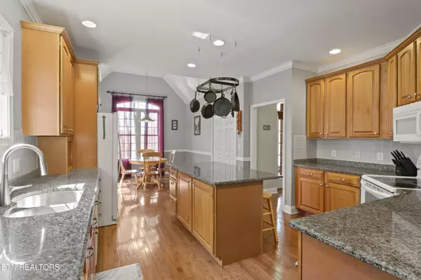 Lenoir City, TN 37771,227 Columbus DR