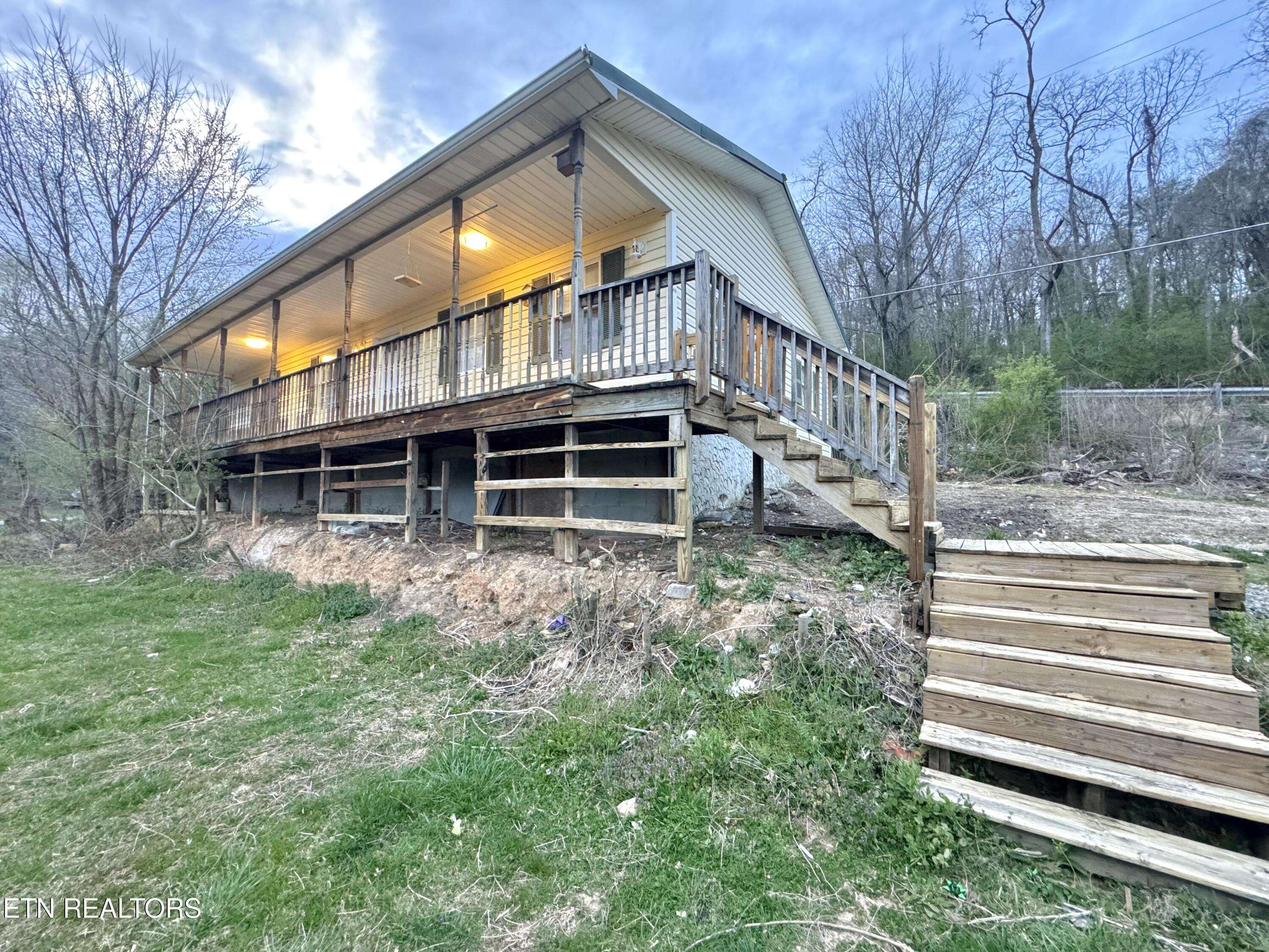 Caryville, TN 37714,690 Ridge Rd