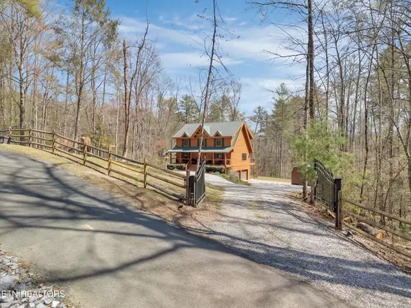 Sevierville, TN 37862,2164 Newt Huff LN