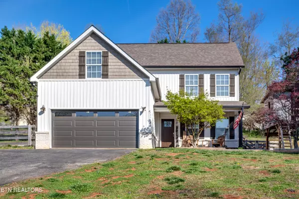Lenoir City, TN 37772,215 Whitney DR