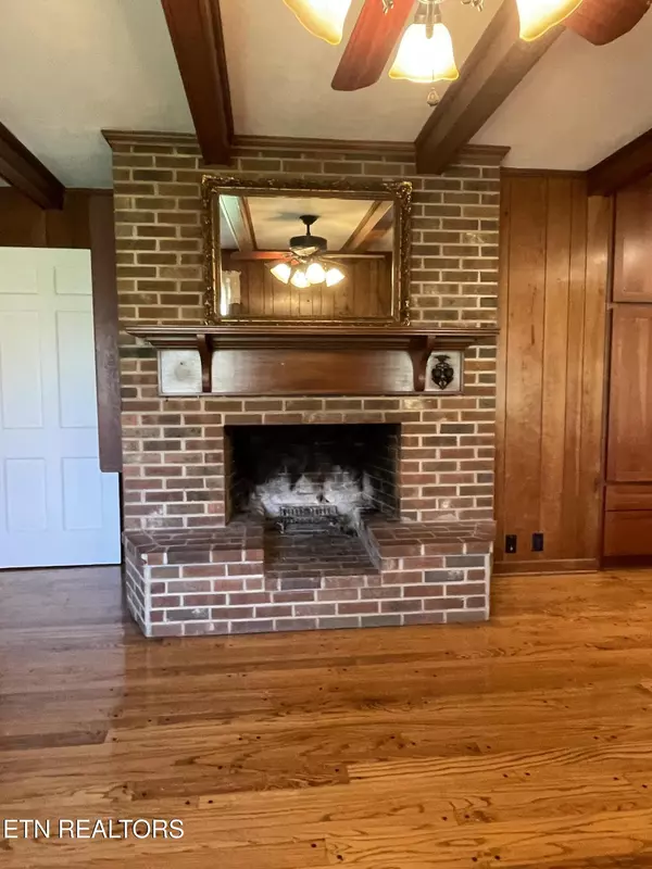 Rogersville, TN 37857,404 Cowan DR